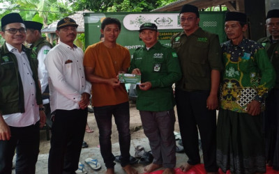 LAZISNU PCNU Sorong Salurkan Bantuan untuk Korban Angin Puting Beliung di Kecamatan Palas